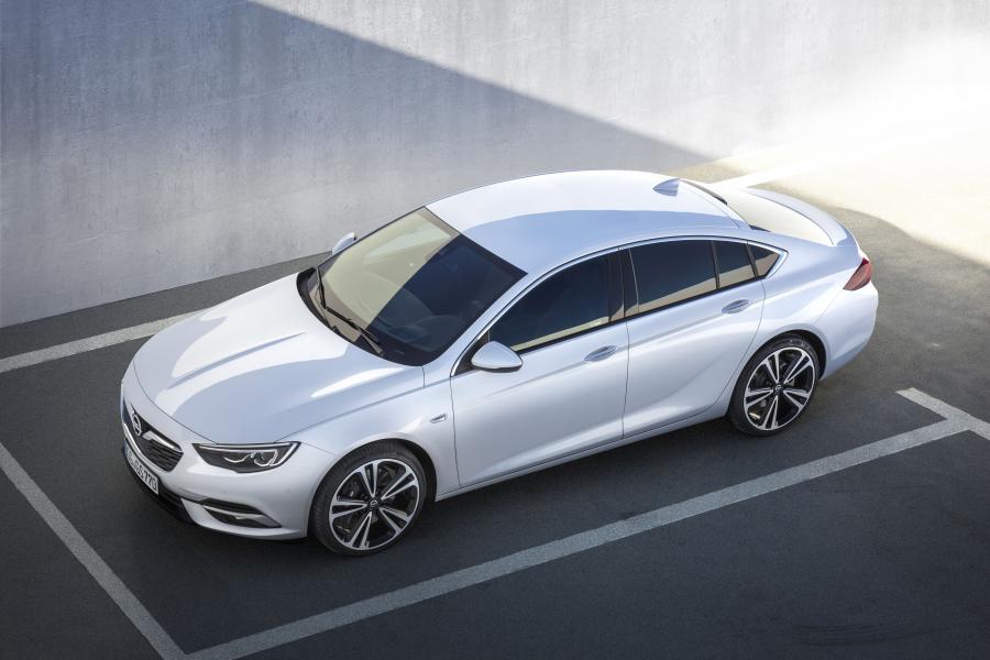  Opel Insignia Grand Sport 2017 года  (фото 7 из 16)